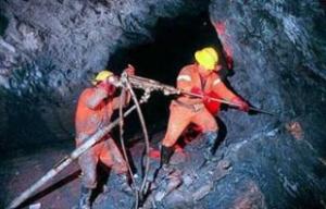 Gracias a la Primera Ley de Fomento Minero, conmemoramos el D�a de la Miner�a
